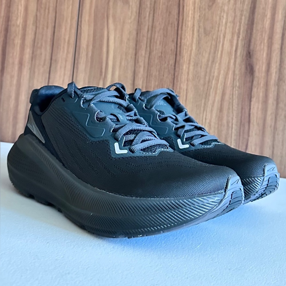 NWT. Women's Forward Via-Black/Black Size 7 - Picture 2 of 14